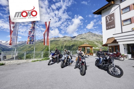 MoHo Alpenhotel Laurin***S